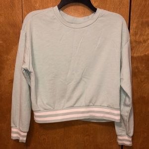 Cropped Light Blue and White Crew Neck S